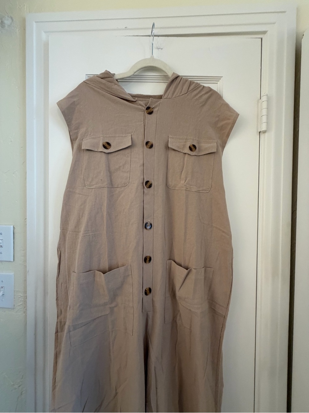 New Women’s Taupe Hooded Cargo Utility Jumpsuit XL